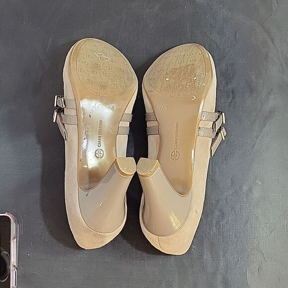 GIANI BERNINI MEMORY FOAM SUEDE ROUND TOE MARY JANE PUMP SHOES - Picture 15 of 16